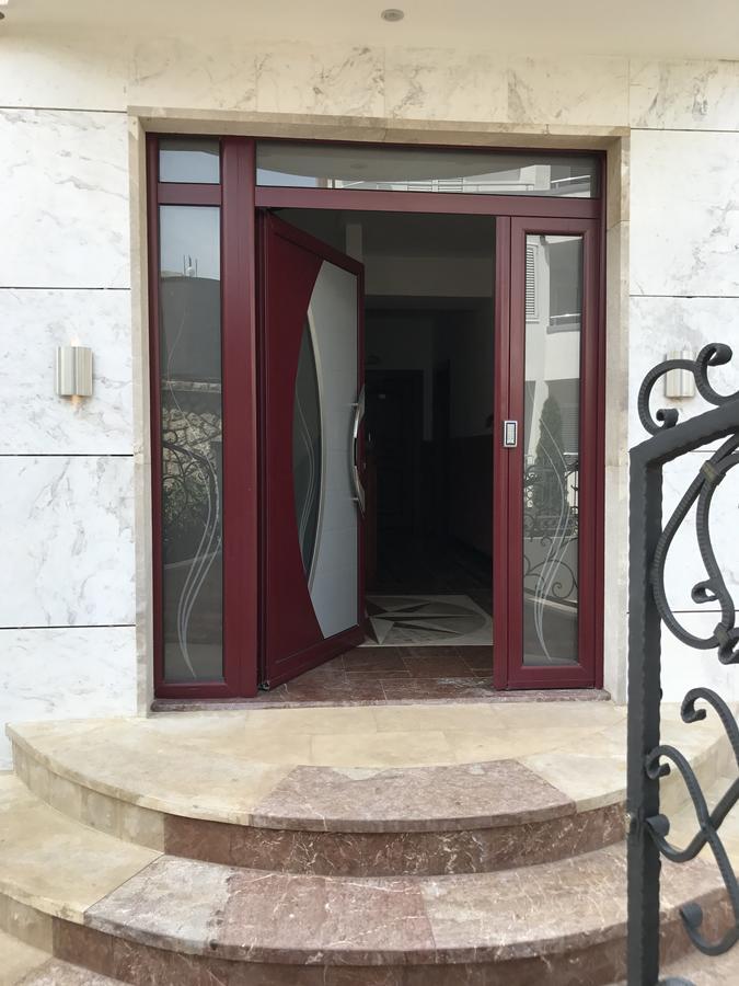 Compass Aparthotel Добра Вода Екстер'єр фото