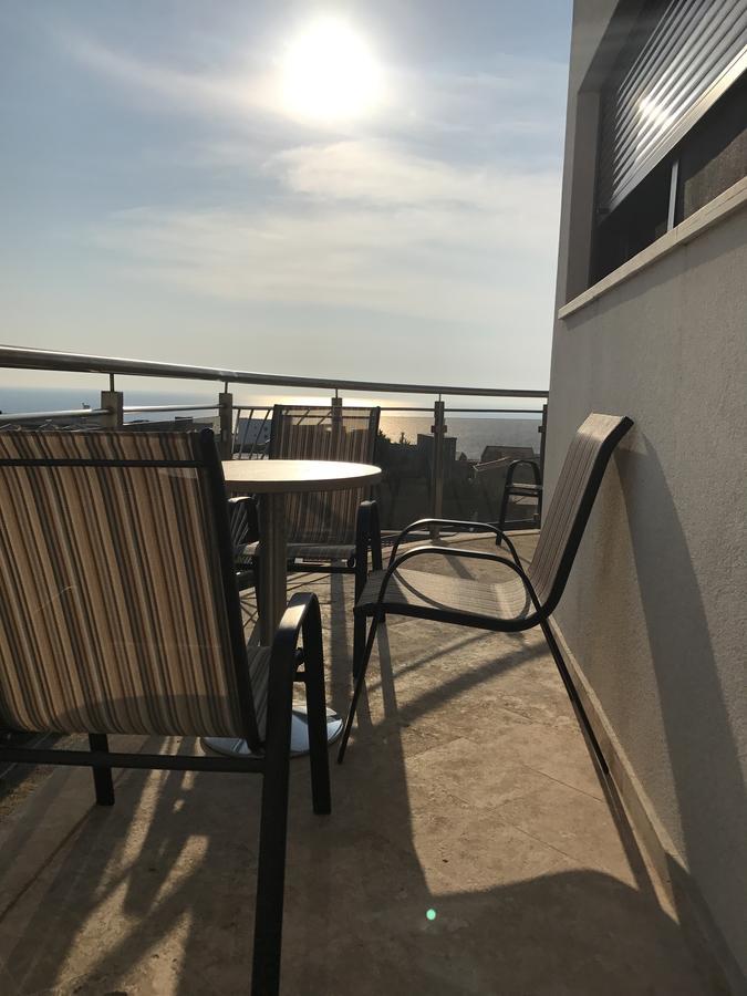 Compass Aparthotel Добра Вода Екстер'єр фото