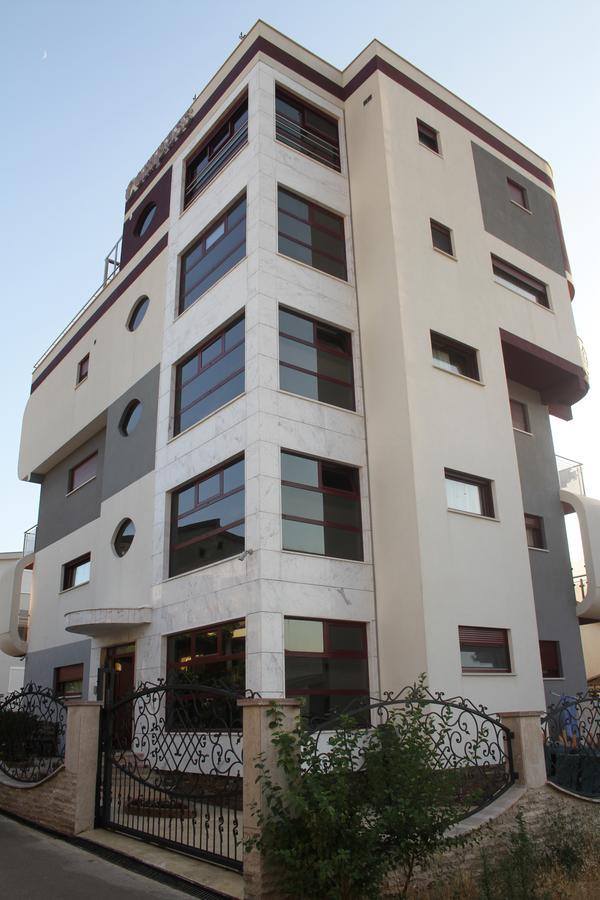 Compass Aparthotel Добра Вода Екстер'єр фото