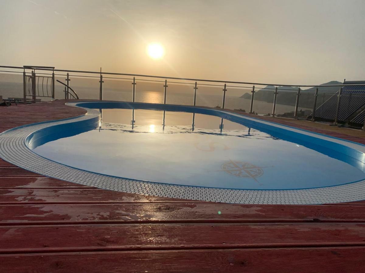 Compass Aparthotel Добра Вода Екстер'єр фото