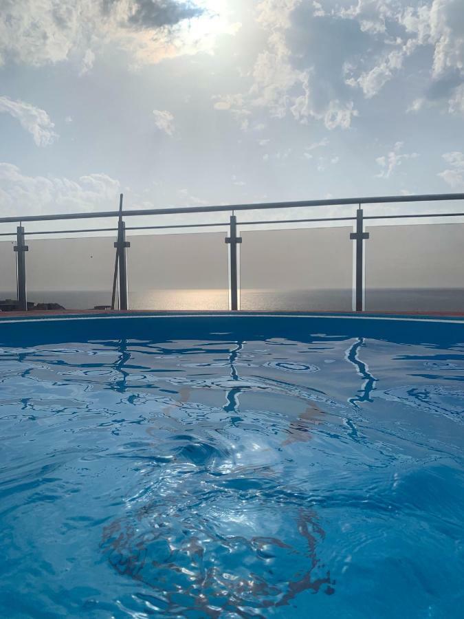 Compass Aparthotel Добра Вода Екстер'єр фото